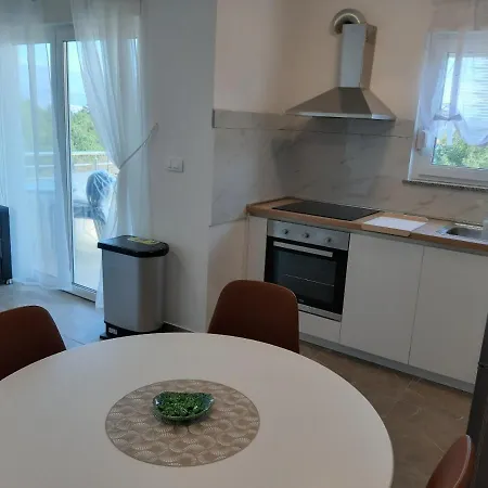 Apartamento Gita *